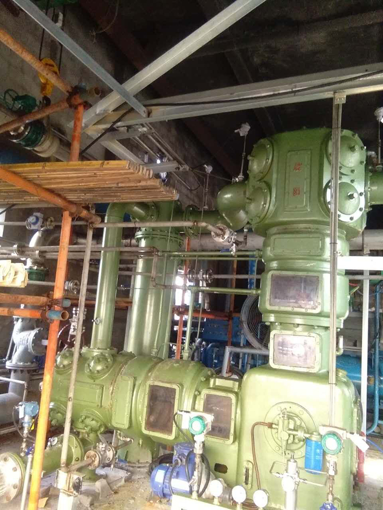 二氧化硫壓縮機在湖北宜化現場(chǎng)